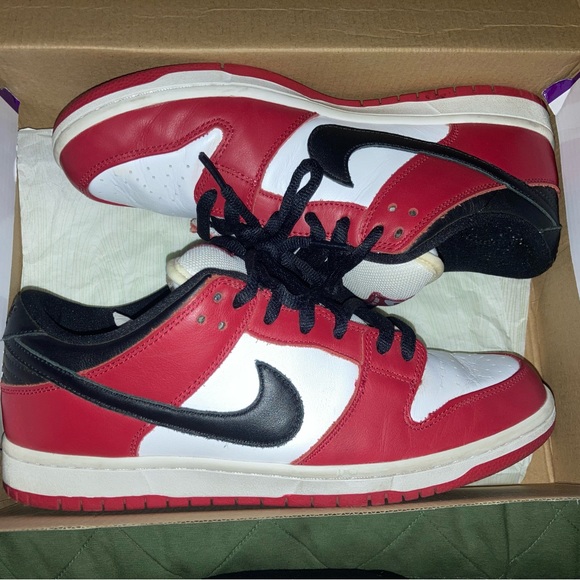 Nike Dunk low SB Chicago (SOLD) - Picture 2 of 11